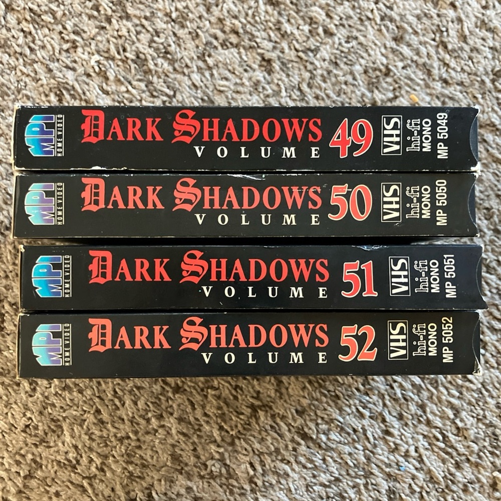 Dark Shadows VHS Collection - Picture 3 of 7